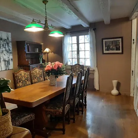 Dock 23 아파트 콜마